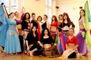 fatima-chekkor-teacher-oriental-dance-adult-course-students-cdm