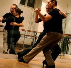 argentino-tango-ball-serata-movimento-danza-andrea-olivier-maestro-cdm