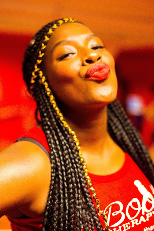 hawa-booty-therapy-centre-de-danse-marais