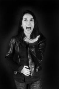 corinne-rocca-coach-de-la-voix-chanter-cest-du-sport-professeur-cddm