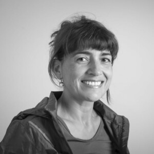 Evelyne BONNEAUD - Profesora Técnica de Alexander & Pilates - CDDM